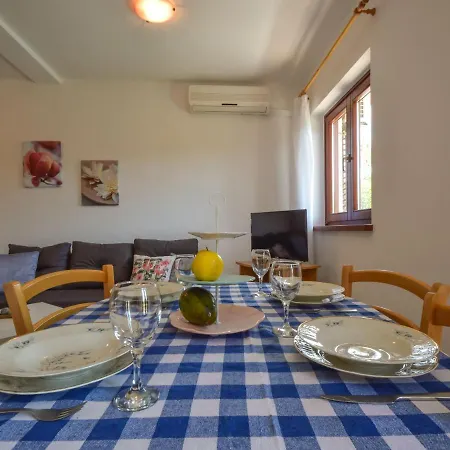 Apartment Mara-2 By Interhome *