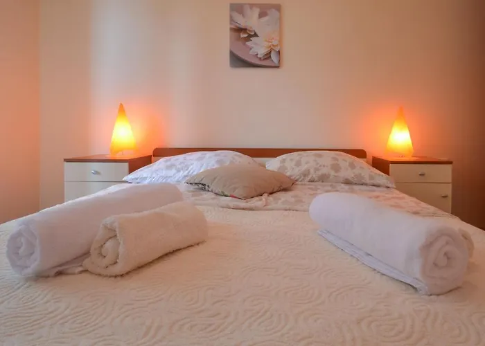 Apartment Mara-2 By Interhome Apartman Anic