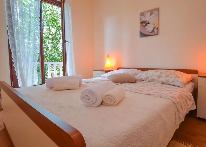 Apartment Mara-2 By Interhome Anic